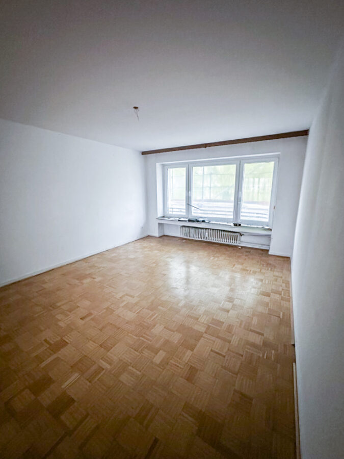 Blömker! Wohnung ist zum Einzug renoviert! 4,5-Raum mit Loggia in der Gladbecker Innenstadt! - Foto 4