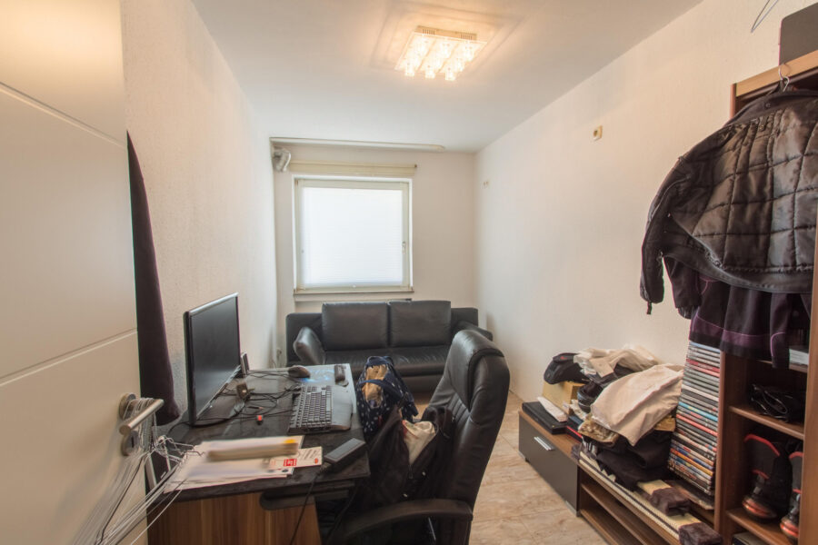 Blömker! 3,5-Zimmer-Wohnung mit Balkon, Garage, Gartennutzung und Partykeller in Gladbeck-Rentfort! - Foto 3