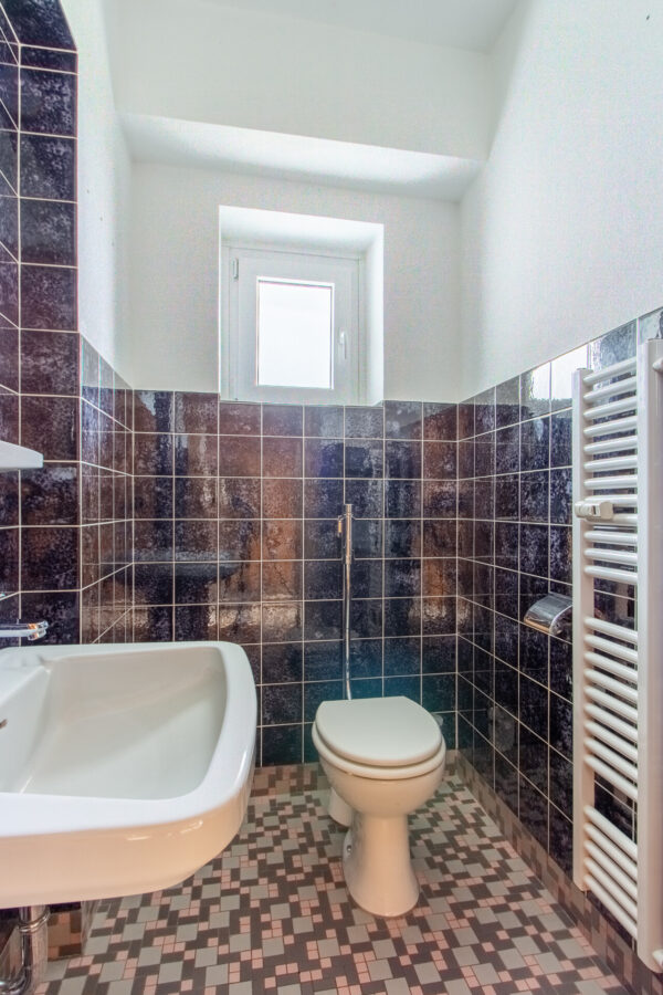 Blömker! Platz für die ganze Familie! Großzügige Erdgeschosswohnung mit Terrasse, Garten und Garage! - Photo 5
