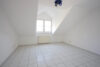 Blömker! Großzügige DG-Wohnung mit Garage & Option zur Teilung in Gladbeck-Mitte - Kinderzimmer