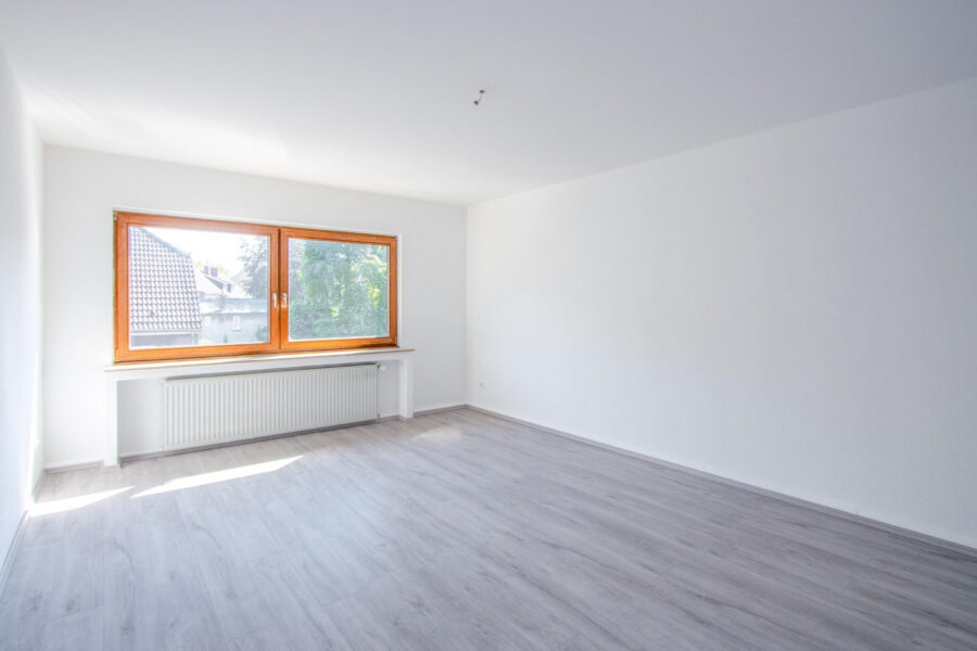Blömker! Helle 3,5-Zimmer Wohnung in zentraler Lage, mit Balkon zum Entspannen in Gladbeck-Mitte! - Foto 1
