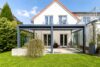 Blömker! Energieeffizient und modern! Reihenendhaus in verkehrsberuhigter Siedlung in GLA-Butendorf! - Hinteransicht
