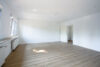 Blömker! Renovierte Single-Wohnung in Innenstadtnähe! - Wohn-Schlafraum