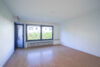 Blömker! 3,5-Raum-Wohnung mit großem Kinderzimmer und Loggia! - Wohnzimmer